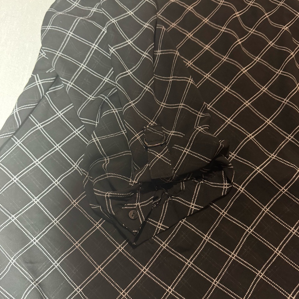 🖤 Maurices Black & White Sheer Blouse (Size 1 / Plus - Picture 5 of 6